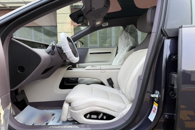 Used Avatr 06 2025 Pro Range-Extended Edition Interior 2