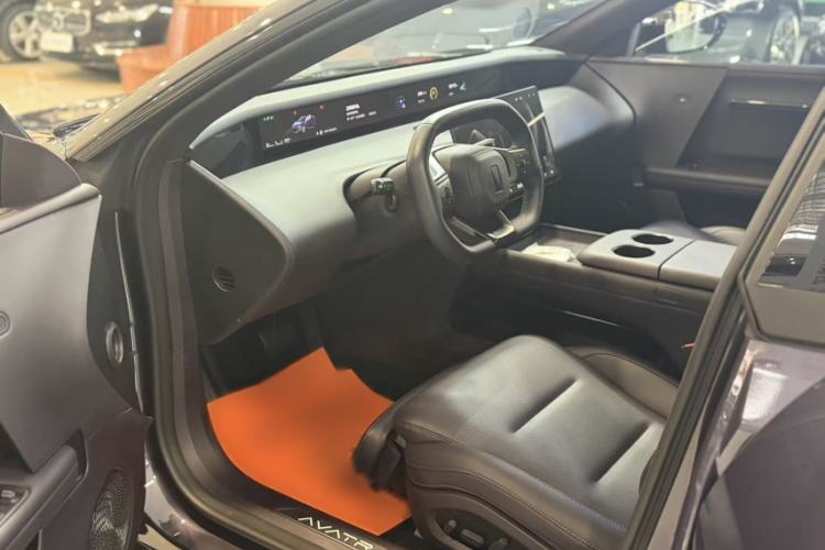 Used Avatr 06 2025 Ultra Pure Electric Edition Interior 2