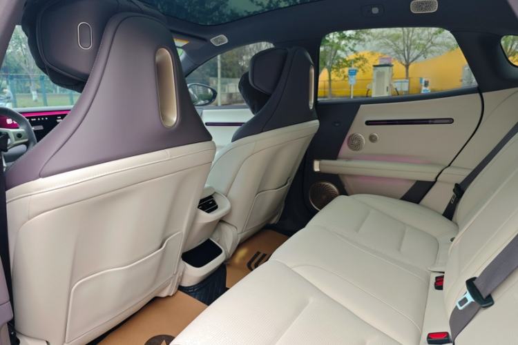 Used Avatr 06 2025 Pro Range-Extended Edition Interior 2