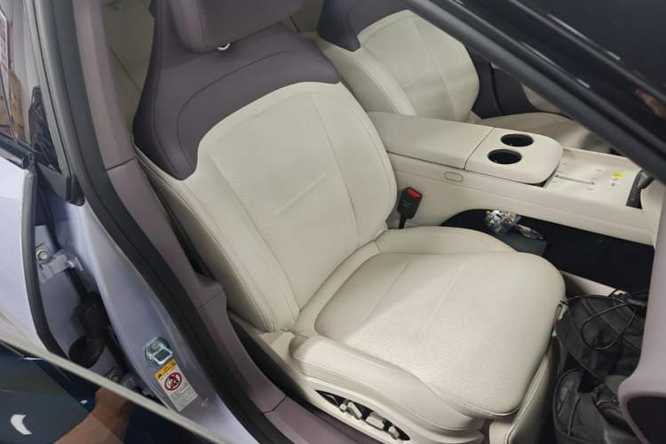 Used Avatr 06 2025 Pro Range-Extended Edition Interior 2