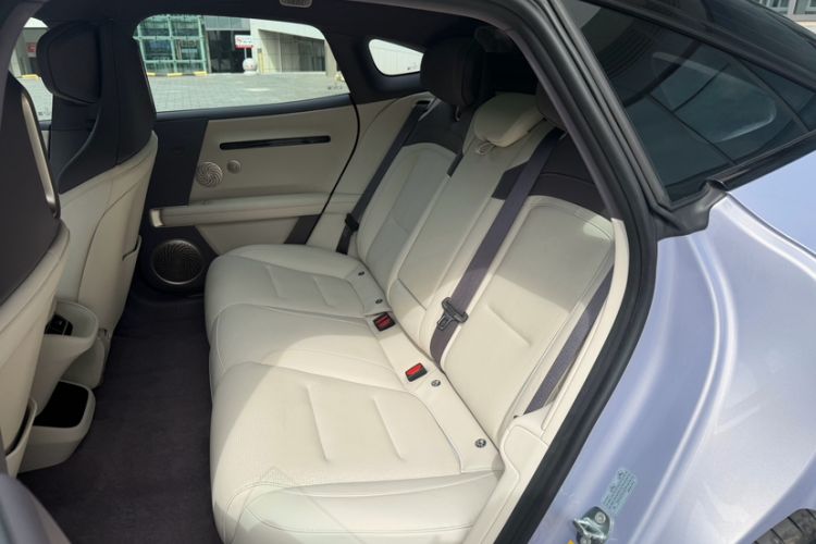 Used Avatr 06 2025 Max Extended-Range Edition Interior 2