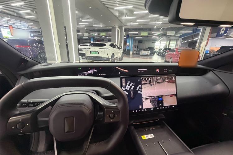 Used Avatr 06 2025 Ultra Pure Electric Edition Interior 3