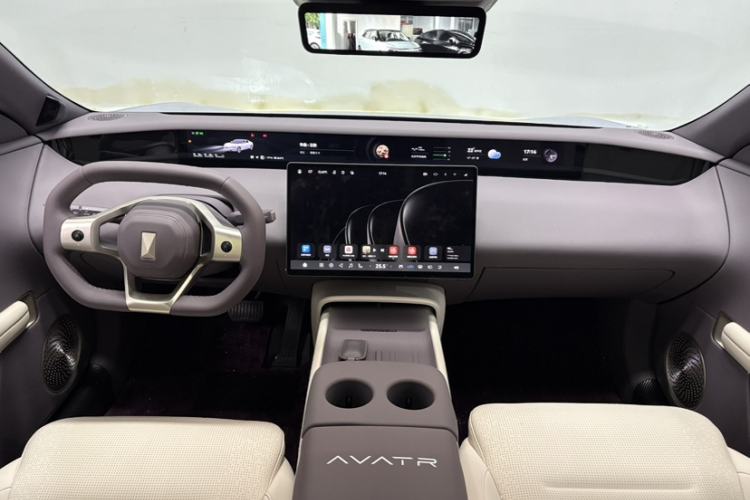 Used Avatr 06 2025 Pro Range-Extended Edition Interior 3