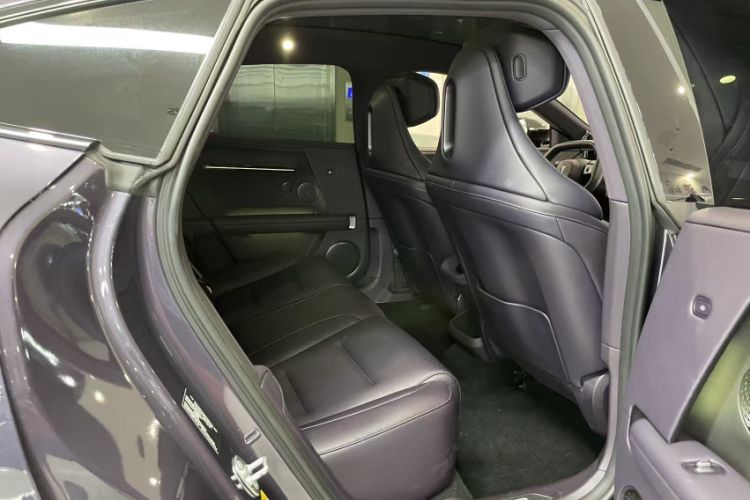 Used Avatr 06 2025 Ultra Pure Electric Edition Interior 3