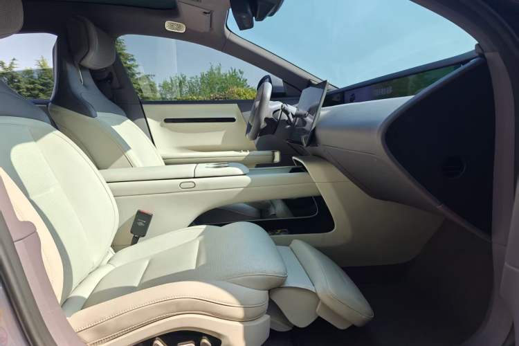 Used Avatr 06 2025 Pro Range-Extended Edition Interior 3