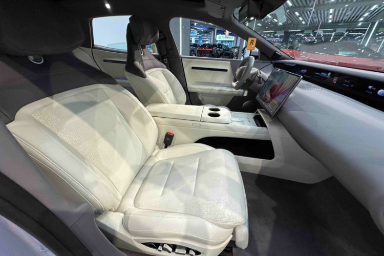 Used Avatr 06 2025 Pro Range-Extended Edition Interior 3