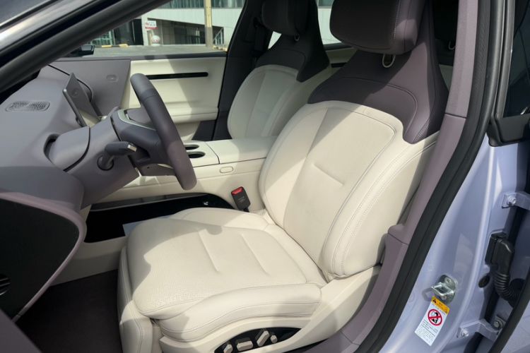Used Avatr 06 2025 Max Extended-Range Edition Interior 3