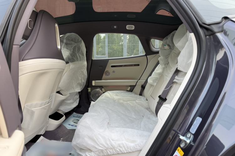 Used Avatr 06 2025 Pro Range-Extended Edition Interior 4