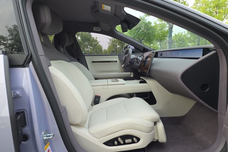 Used Avatr 06 2025 Pro Range-Extended Edition Interior 4