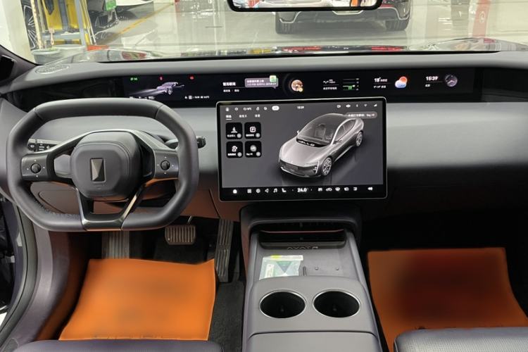 Used Avatr 06 2025 Ultra Pure Electric Edition Interior 5