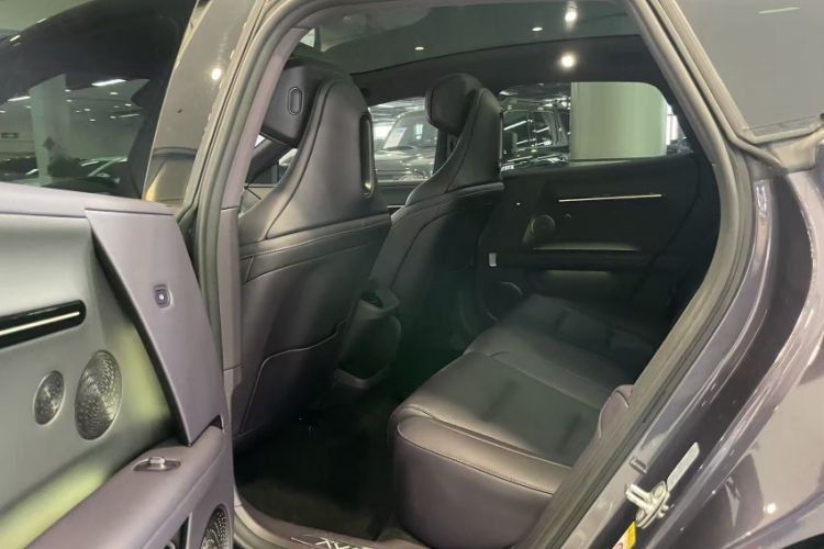 Used Avatr 06 2025 Ultra Pure Electric Edition Interior 6