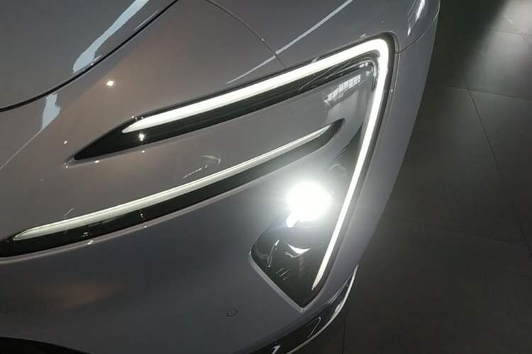 Used Avatr 06 2025 Pro Range-Extended Edition Left Front Headlight