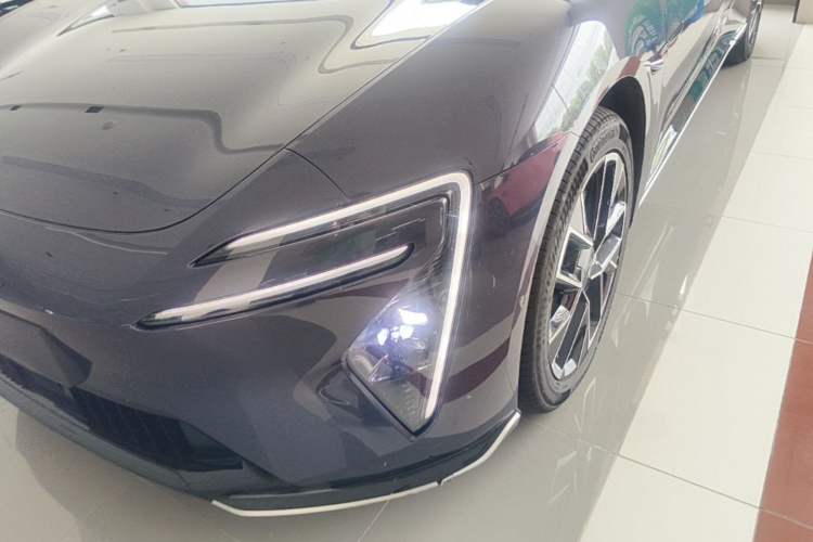 Used Avatr 06 2025 Ultra Pure Electric Edition Left Front Headlight