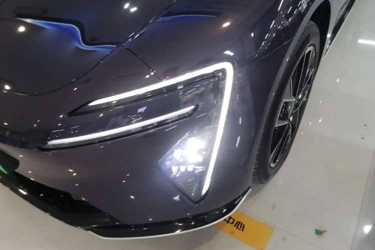Used Avatr 06 2025 Ultra Pure Electric Edition Left Front Headlight