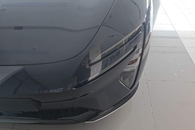 Used Avatr 06 2025 Ultra Pure Electric Edition Left Front Headlight
