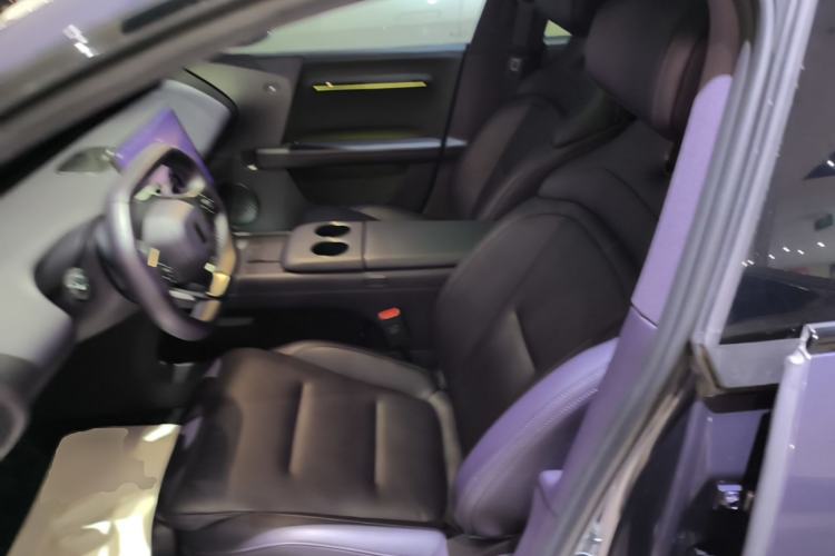 Used Avatr 06 2025 Ultra Pure Electric Edition Left Front Seat