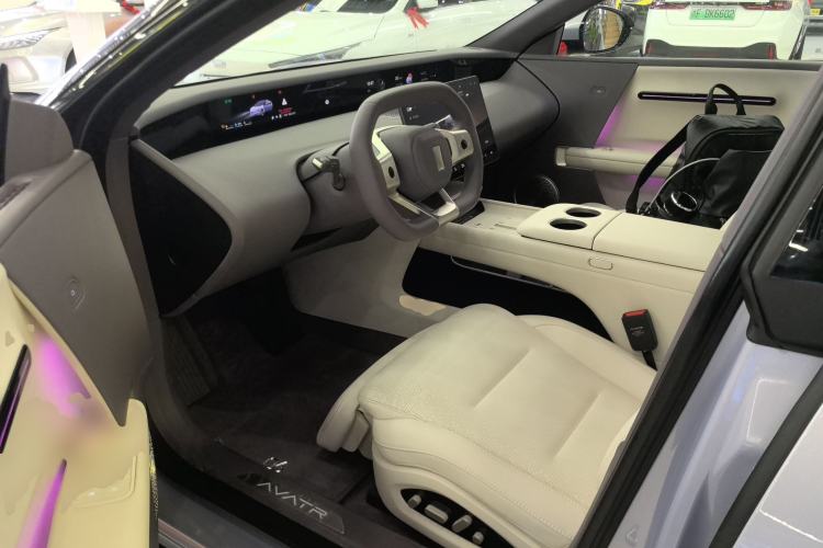 Used Avatr 06 2025 Pro Range-Extended Edition Left Front Seat