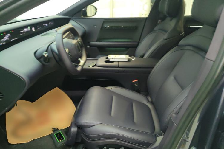 Used Avatr 06 2025 Pro Range-Extended Edition Left Front Seat