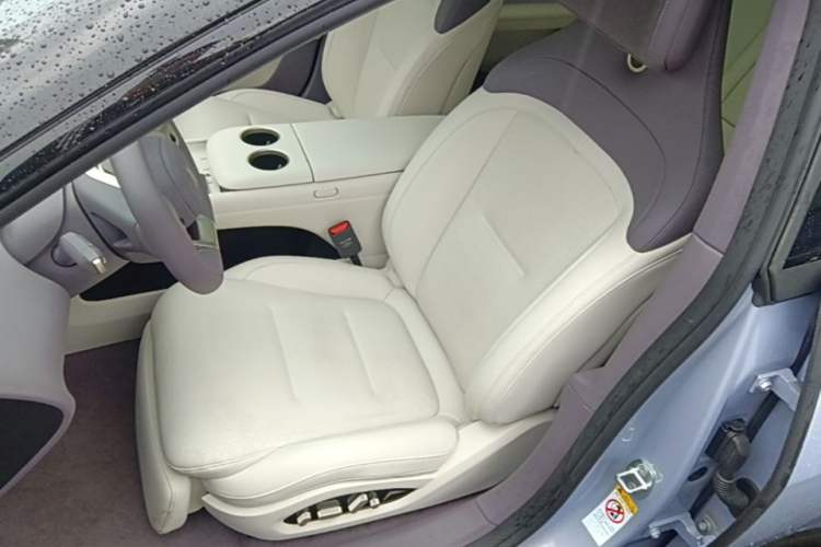 Used Avatr 06 2025 Pro Range-Extended Edition Left Front Seat