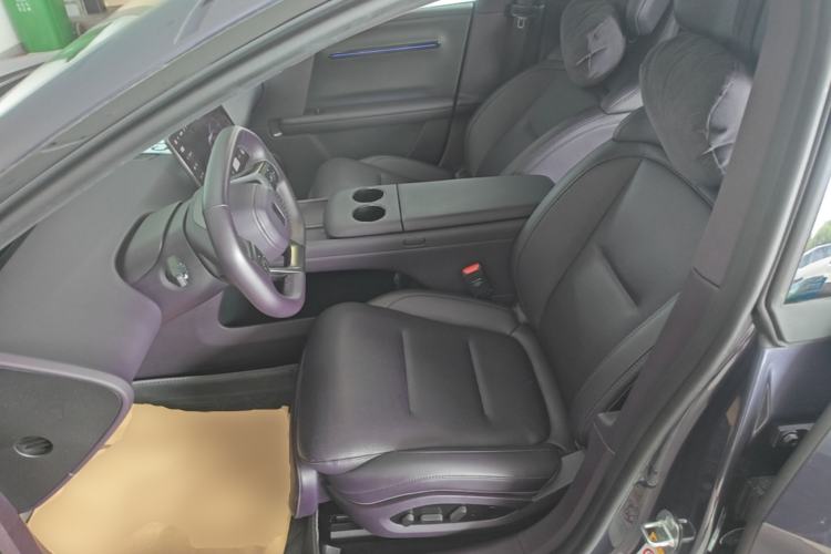 Used Avatr 06 2025 Ultra Pure Electric Edition Left Front Seat