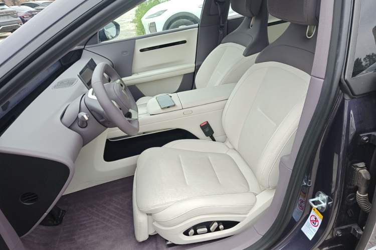 Used Avatr 06 2025 Pro Range-Extended Edition Left Front Seat