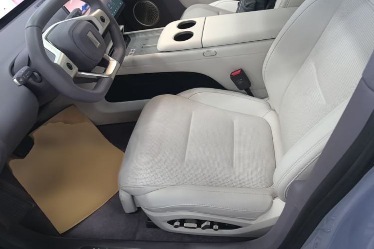 Used Avatr 06 2025 Ultra Pure Electric Edition Left Front Seat