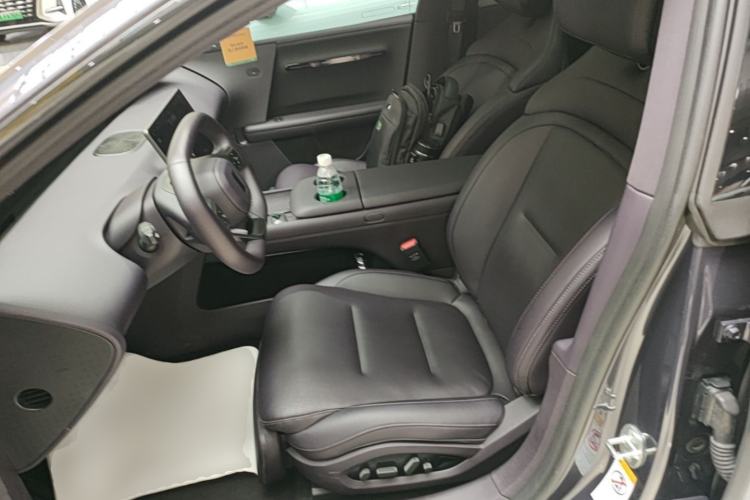 Used Avatr 06 2025 Ultra Pure Electric Edition Left Front Seat