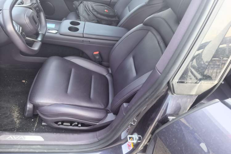 Used Avatr 06 2025 Ultra Pure Electric Edition Left Front Seat