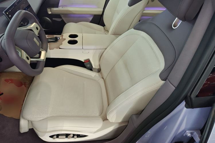 Used Avatr 06 2025 Pro Range-Extended Edition Left Front Seat