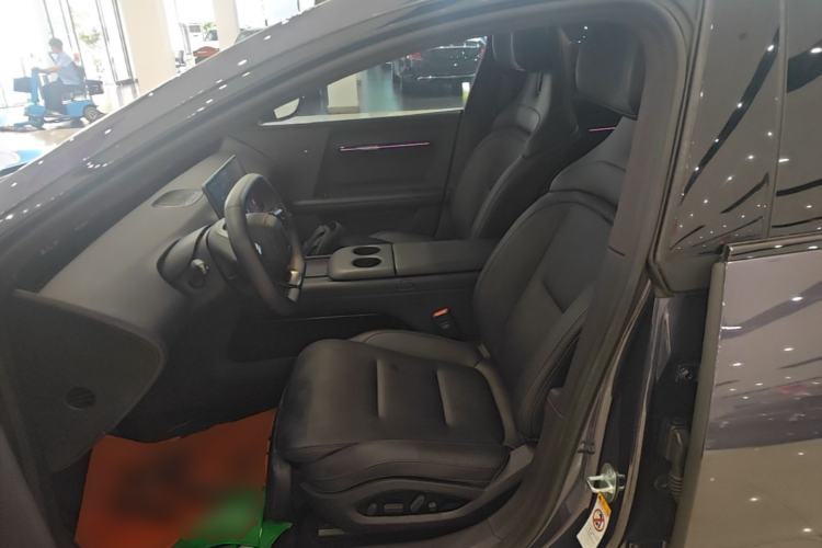 Used Avatr 06 2025 Ultra Pure Electric Edition Left Front Seat