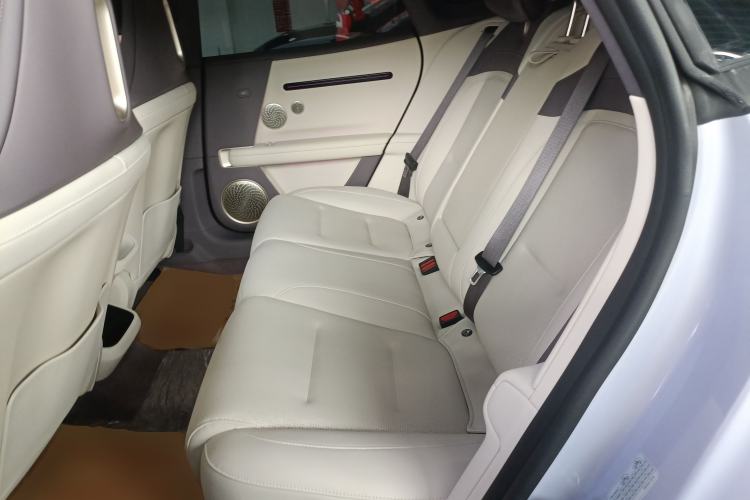 Used Avatr 06 2025 Pro Range-Extended Edition Left Rear Seat