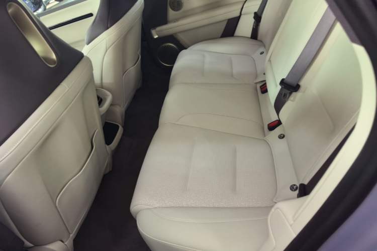 Used Avatr 06 2025 Pro Range-Extended Edition Left Rear Seat