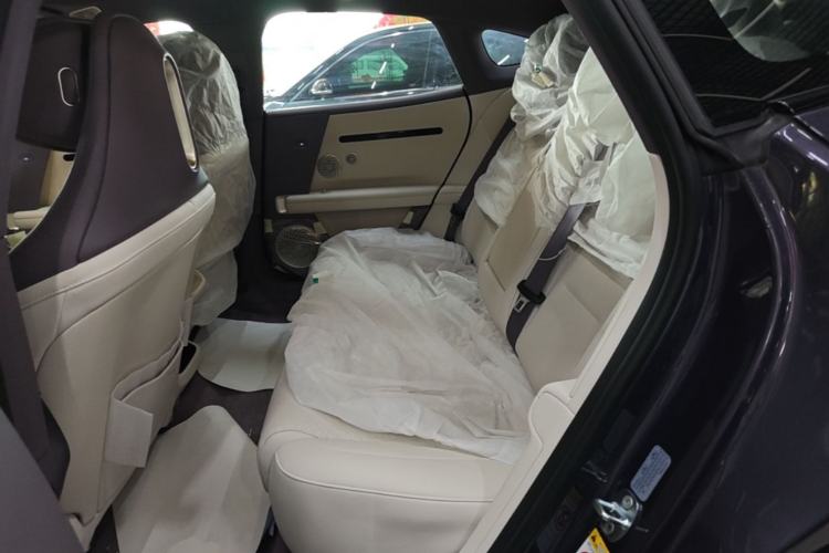 Used Avatr 06 2025 Pro Range-Extended Edition Left Rear Seat