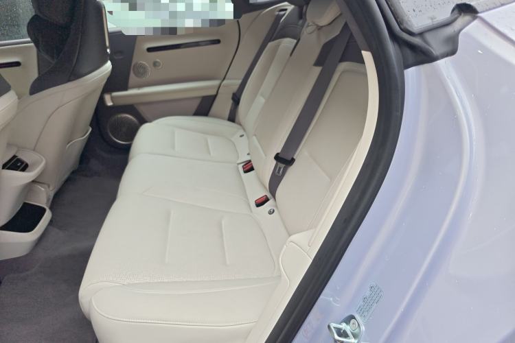 Used Avatr 06 2025 Pro Range-Extended Edition Left Rear Seat