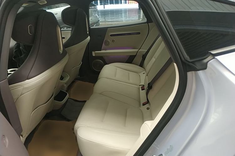 Used Avatr 06 2025 Pro Range-Extended Edition Left Rear Seat