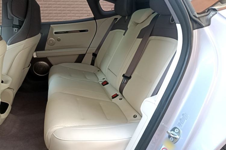 Used Avatr 06 2025 Pro Range-Extended Edition Left Rear Seat