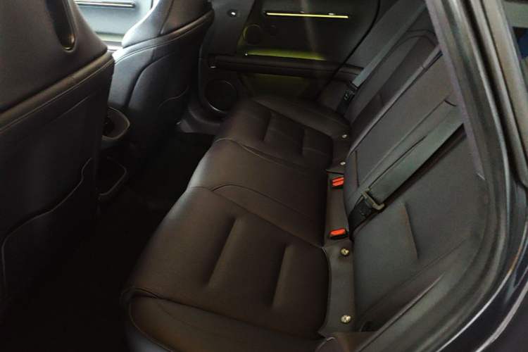 Used Avatr 06 2025 Ultra Pure Electric Edition Left Rear Seat