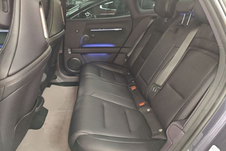 Used Avatr 06 2025 Ultra Pure Electric Edition Left Rear Seat