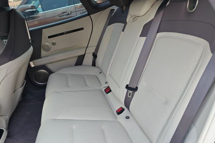 Used Avatr 06 2025 Pro Range-Extended Edition Left Rear Seat