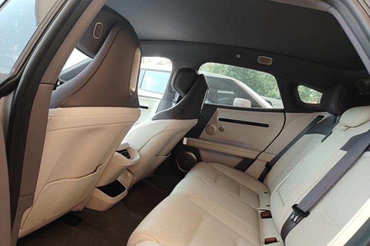 Used Avatr 06 2025 Pro Range-Extended Edition Left Rear Seat