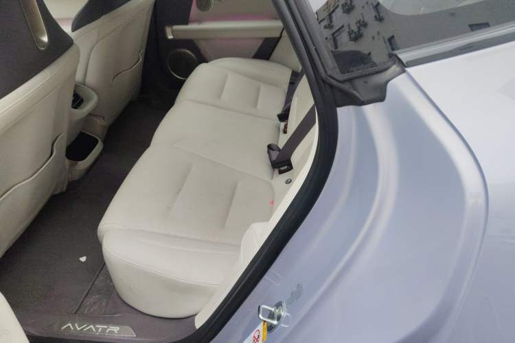 Used Avatr 06  Left Rear Seat