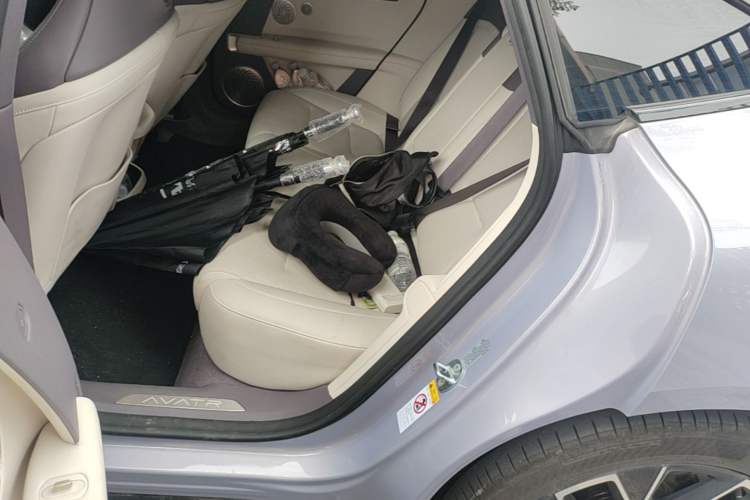 Used Avatr 06 2025 Ultra Pure Electric Edition Left Rear Seat
