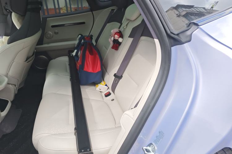 Used Avatr 06 2025 Max Extended-Range Edition Left Rear Seat