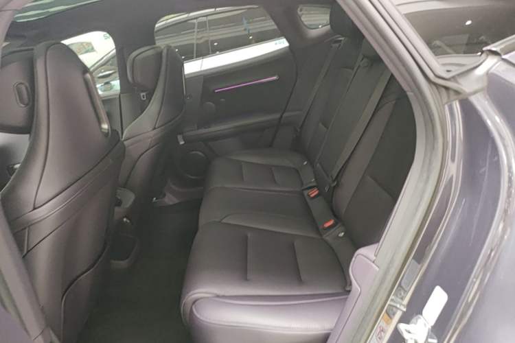 Used Avatr 06 2025 Ultra Pure Electric Edition Left Rear Seat