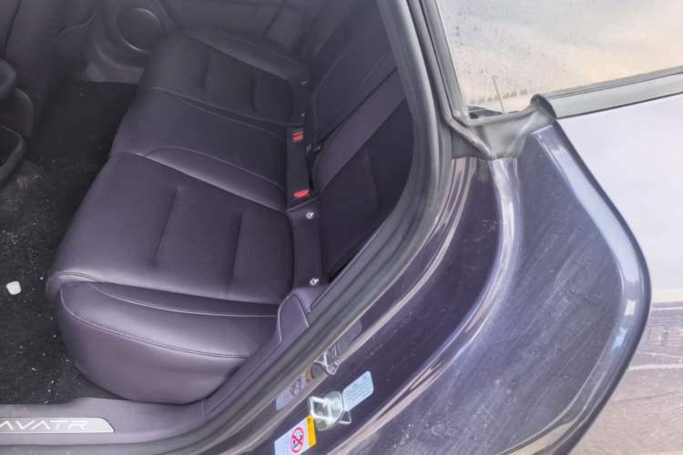 Used Avatr 06 2025 Ultra Pure Electric Edition Left Rear Seat