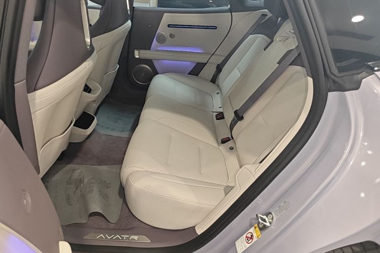 Used Avatr 06 2025 Pro Range-Extended Edition Left Rear Seat