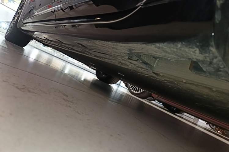 Used Avatr 06 2025 Ultra Pure Electric Edition Left Side Sill