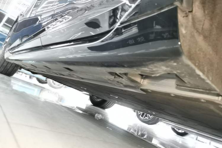 Used Avatr 06 2025 Ultra Pure Electric Edition Left Side Sill