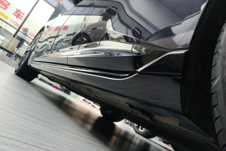 Used Avatr 06 2025 Ultra Pure Electric Edition Left Side Sill