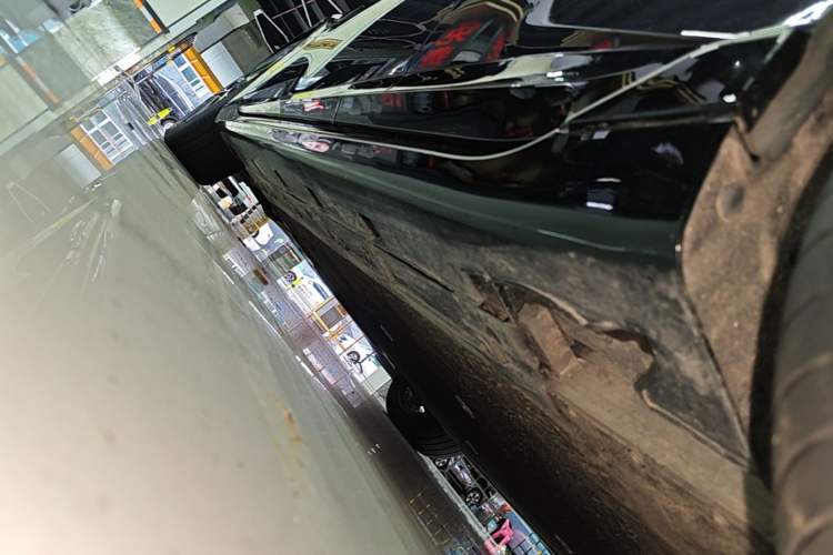 Used Avatr 06 2025 Ultra Pure Electric Edition Left Side Sill